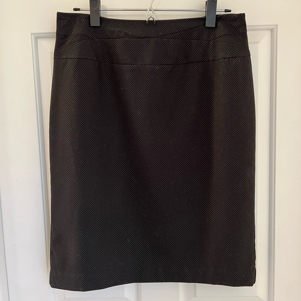 Worthington Black Polka Dot Pencil Skirt, size 10